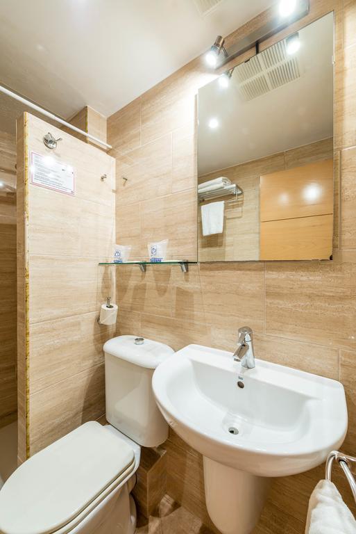 Hostal Residencia Europa Punico Ибица Экстерьер фото