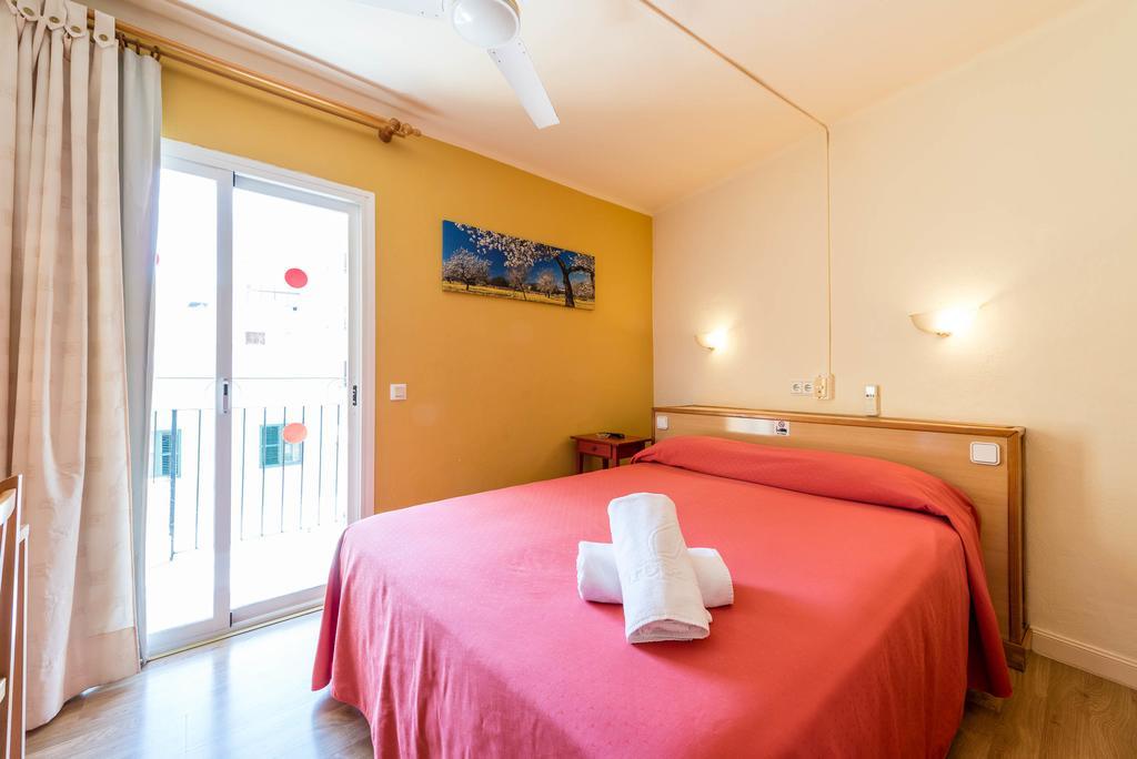 Hostal Residencia Europa Punico Ибица Экстерьер фото