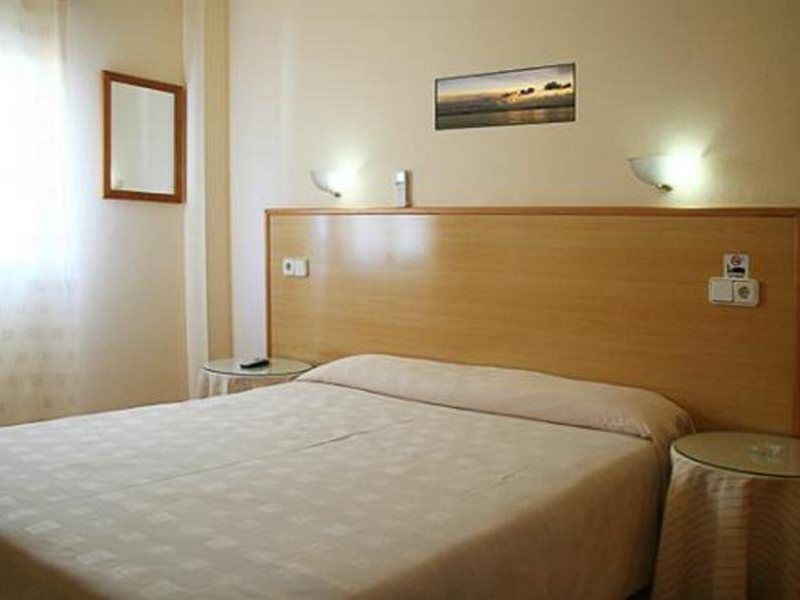 Hostal Residencia Europa Punico Ибица Экстерьер фото